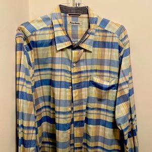 *SALE* Tommy Bahama mens woven long sleeve shirt.